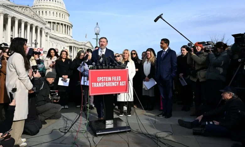 بعد دعم ترمب مجلس النواب الأميركي يقر نشر ملفات قضية إبستين